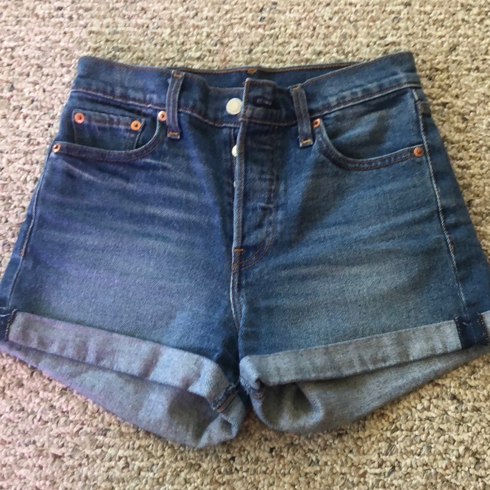 Levi’s shorts